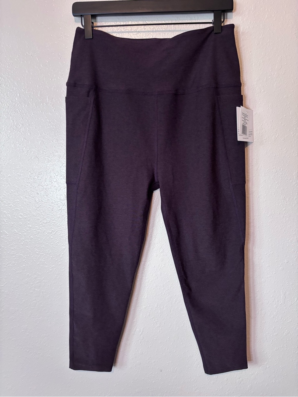 NWT beyond yoga spacedye out of pocket high waisted Capri leggings